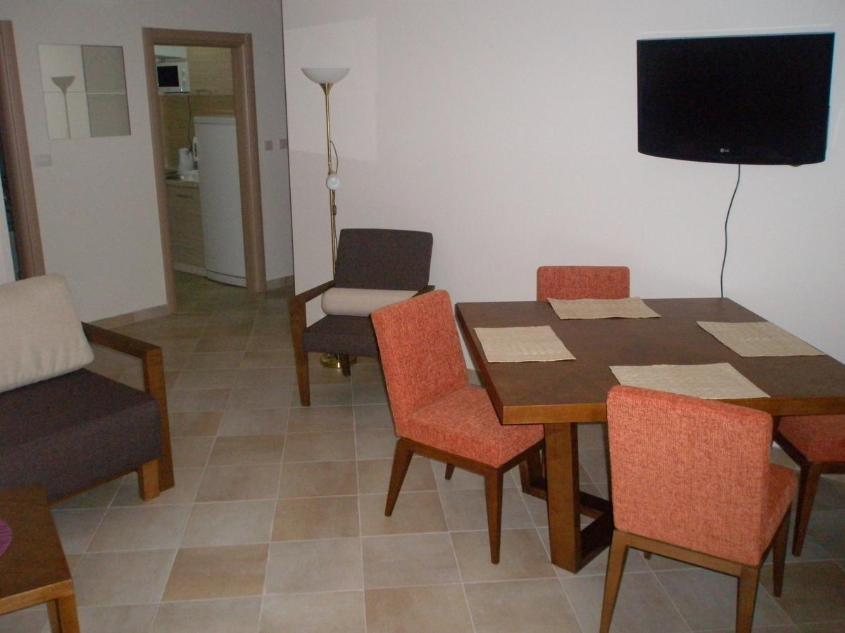 Apartments Lila Aurea Petrovac Zewnętrze zdjęcie